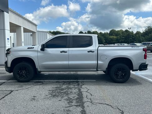 Used 2020 Chevrolet Silverado 1500 LT Trail Boss w/ Safety Package AWD/4WD image 9