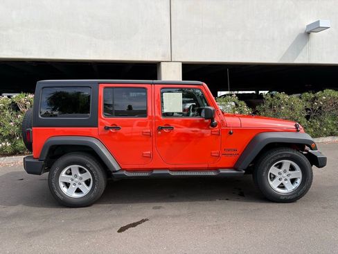 Used 2015 Jeep Wrangler Unlimited Sport w/ Quick Order Package 24S image 3