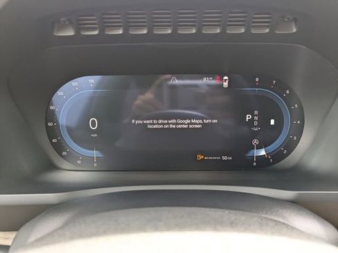 Certified 2025 Volvo XC90 B5 Core w/ Protection Package Premier image 36