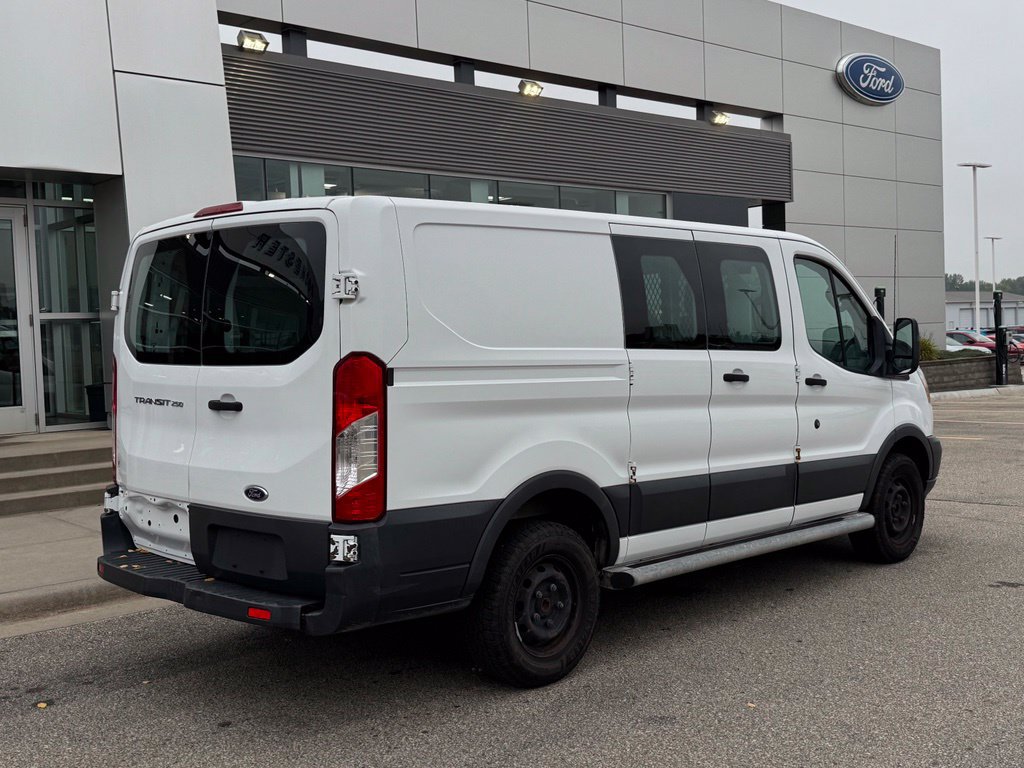 Used 2015 Ford Transit 250 130 Low Roof w/ Exterior Upgrade Package RWD image 28