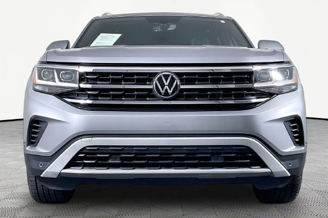 Used 2023 Volkswagen Atlas Cross Sport SE FWD image 2