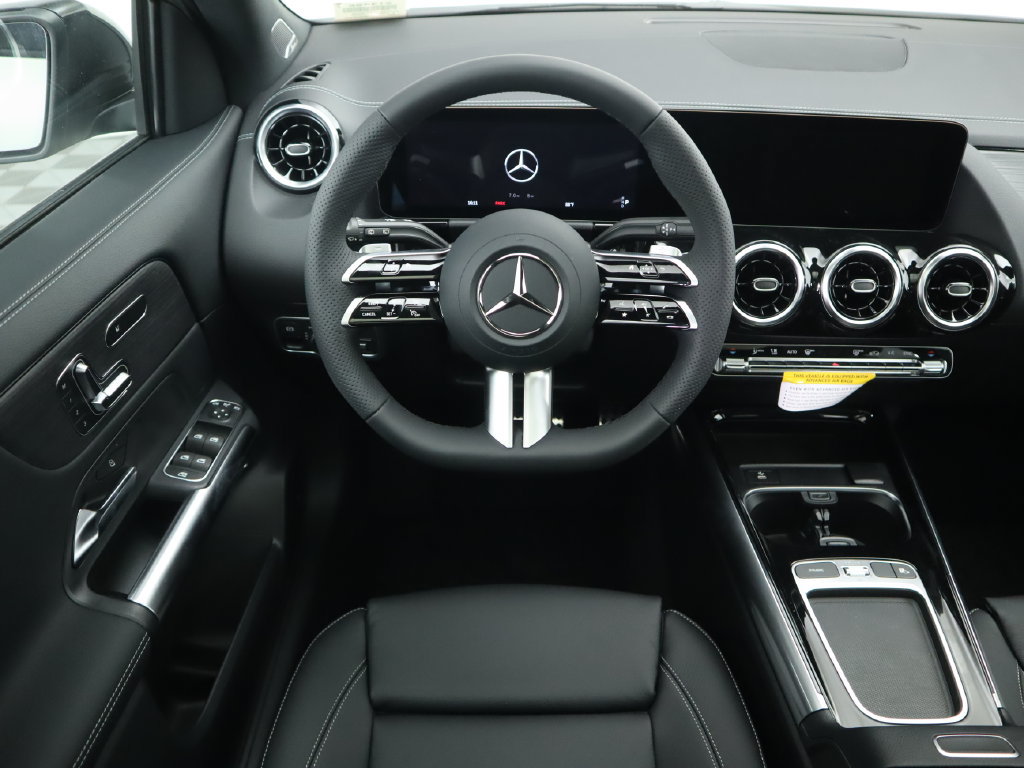 Used 2026 Mercedes-Benz GLA 250 4MATIC image 10