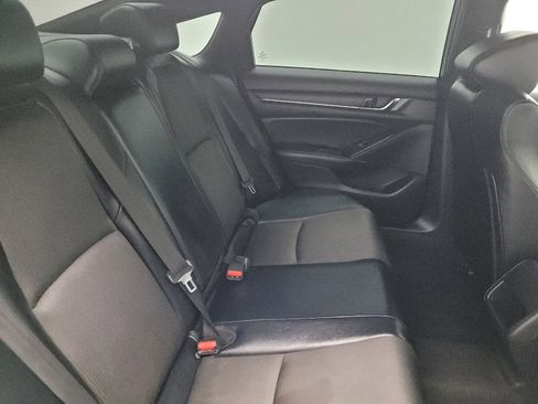 Used 2018 Honda Accord Sport image 19