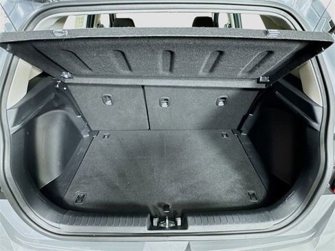 Used 2023 Hyundai Venue SEL image 28