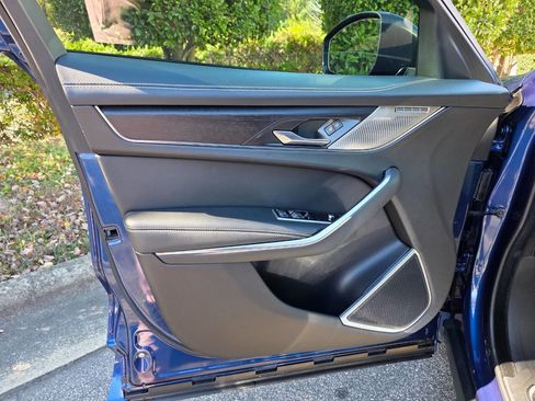 Used 2021 Jaguar F-PACE R-Dynamic S image 10