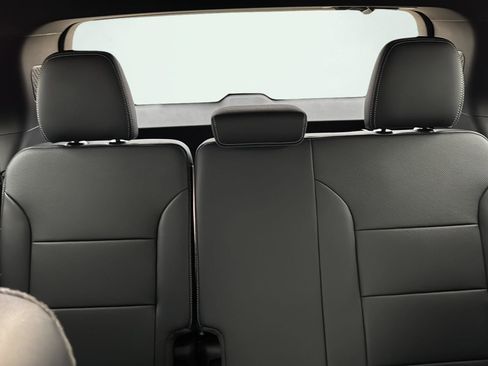 New 2026 Chevrolet Traverse LT w/ Midnight/Sport Edition AWD/4WD image 19