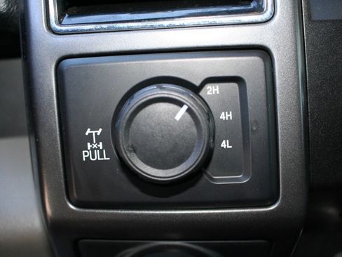 Used 2018 Ford F150 XLT w/ Equipment Group 302A Luxury AWD/4WD image 27
