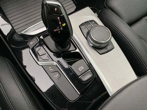 Used 2018 BMW X3 xDrive30i w/ M Sport Package image 18