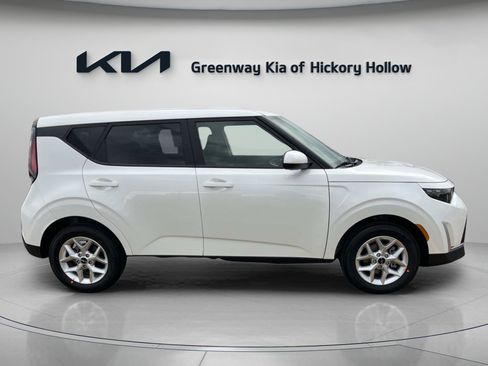 New 2025 Kia Soul LX image 8