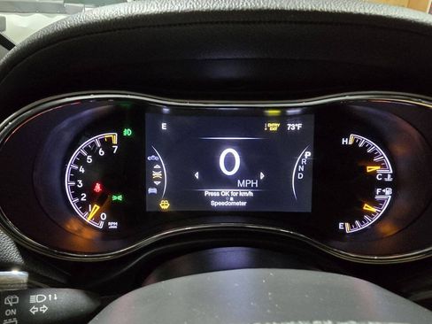 Used 2018 Jeep Grand Cherokee Overland AWD/4WD image 37