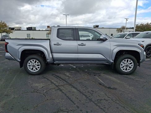 New 2026 Toyota Tacoma SR5 AWD/4WD image 8