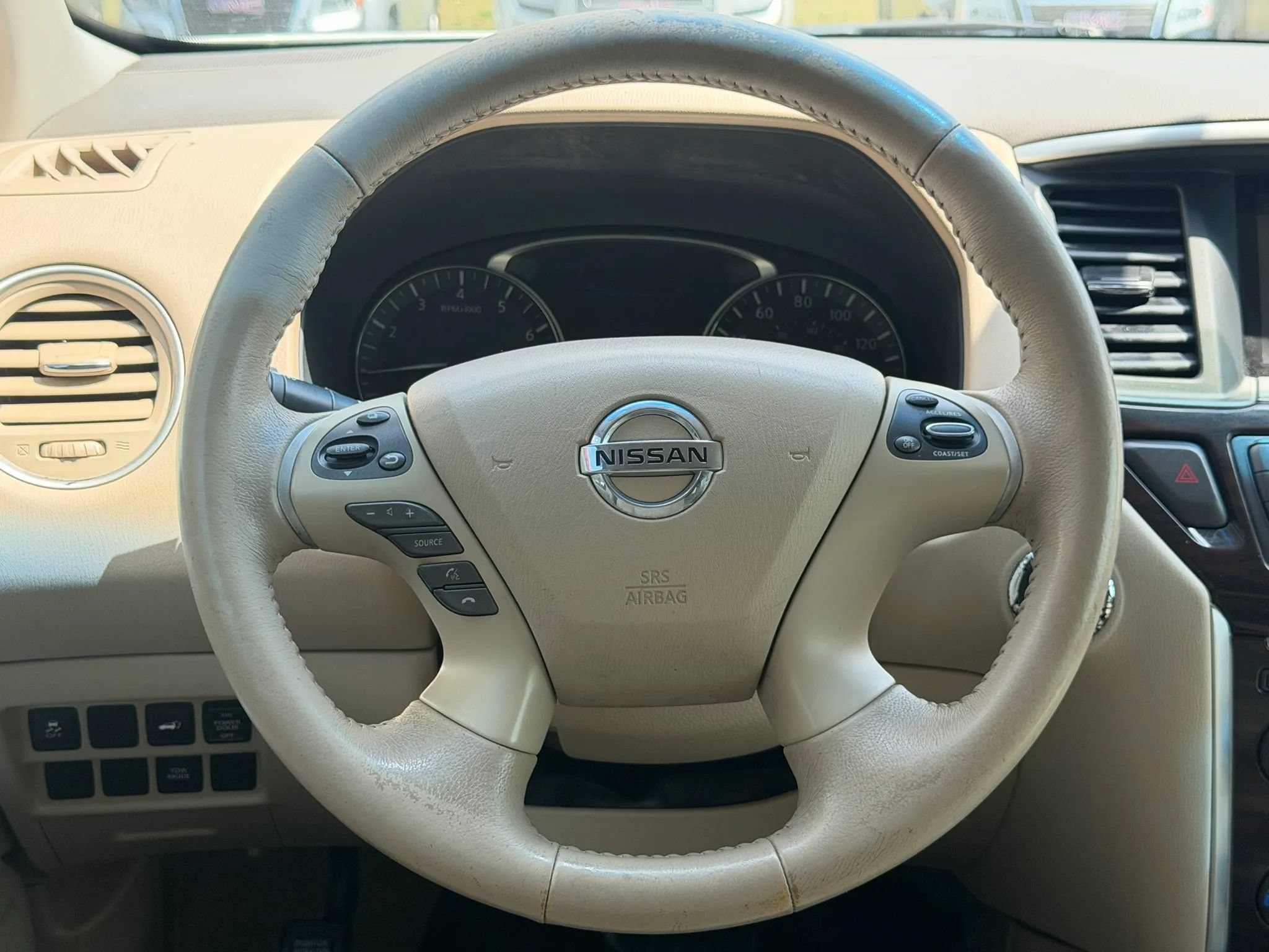 Used 2014 Nissan Pathfinder SL FWD image 11