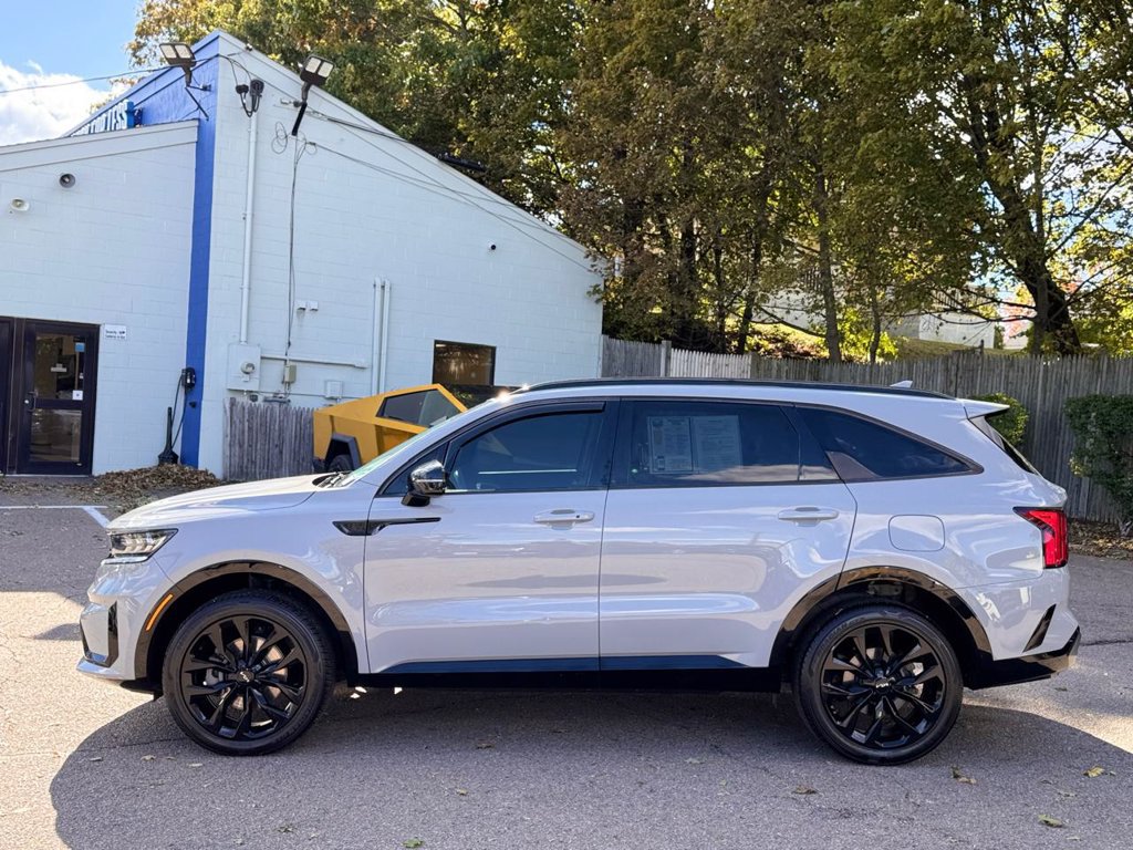 Used 2022 Kia Sorento SX AWD/4WD image 3