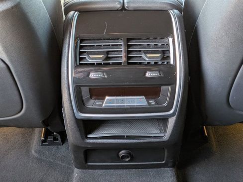 Used 2021 BMW X5 M50i w/ Executive Package image 17