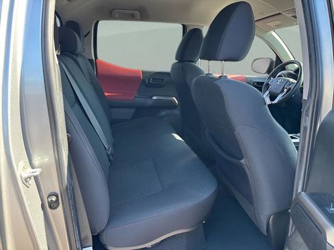 Used 2023 Toyota Tacoma TRD Sport image 19