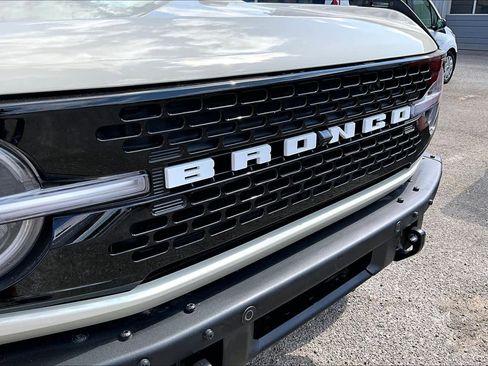 Used 2025 Ford Bronco Badlands AWD/4WD image 30