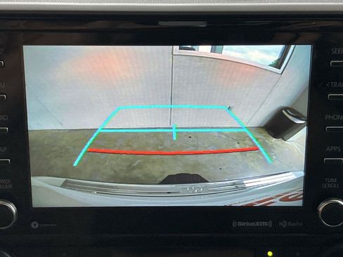 Certified 2020 Toyota Highlander XLE FWD image 12