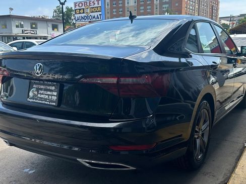 Used 2021 Volkswagen Jetta S FWD image 3