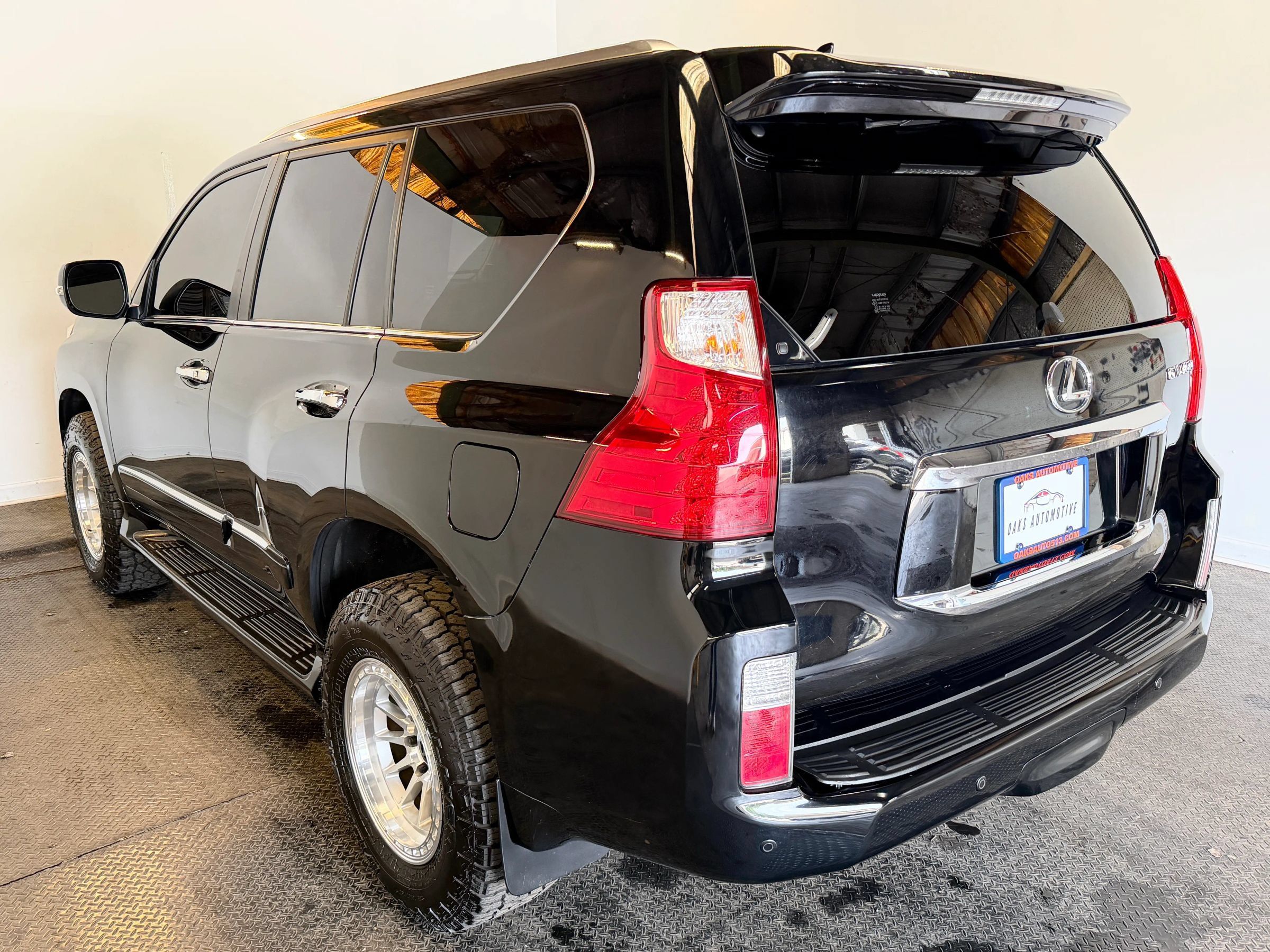 Used 2013 Lexus GX 460 w/ Comfort Plus Pkg AWD/4WD image 5
