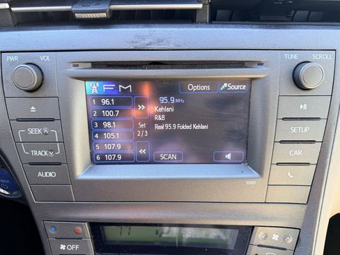 Used 2013 Toyota Prius Two image 14