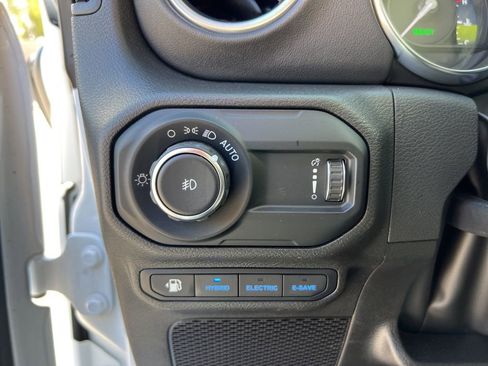 Certified 2023 Jeep Wrangler Unlimited Sahara w/ Cold Weather Group AWD/4WD image 10