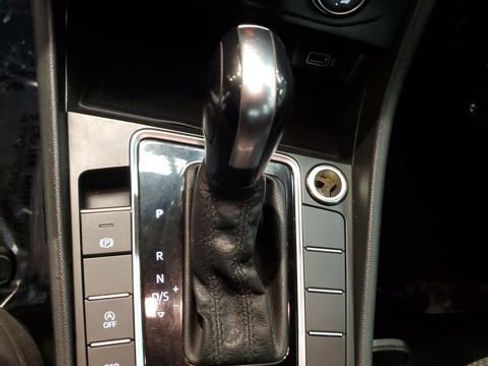 Used 2019 Volkswagen Jetta S image 25