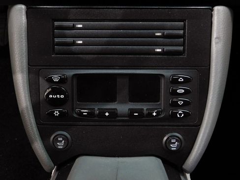 Used 2001 Porsche 911 Carrera 4 image 57