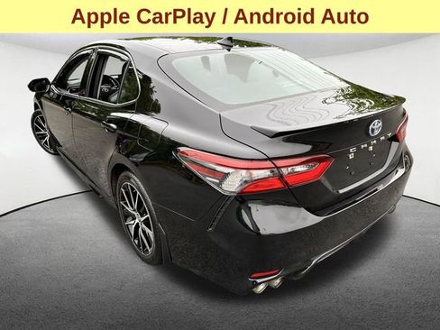 Used 2023 Toyota Camry SE w/ Cold Weather Package FWD image 8