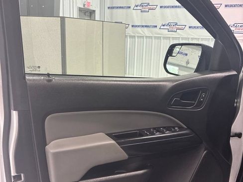 Used 2016 Chevrolet Colorado W/T w/ WT Convenience Package AWD/4WD image 11