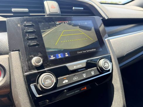 Used 2020 Honda Civic Sport image 18