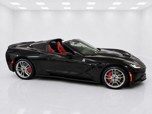 Used 2017 Chevrolet Corvette Stingray Coupe w/ Carbon Flash Badge Package RWD image 11
