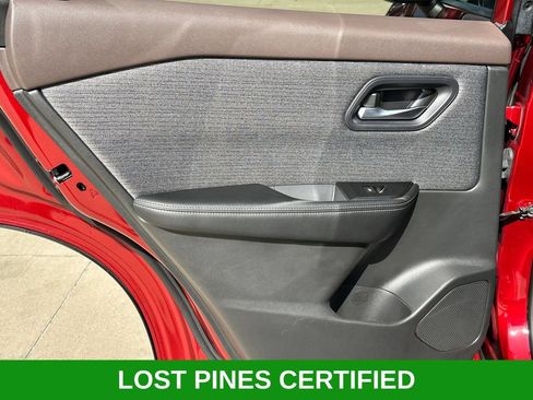 Used 2023 Nissan Rogue SV FWD image 23