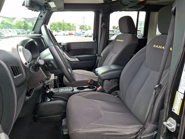 Used 2013 Jeep Wrangler Unlimited Sahara w/ Trailer Tow Group AWD/4WD image 19