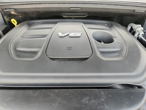 Used 2016 Jeep Grand Cherokee Limited w/ Trailer Tow Group IV image 23