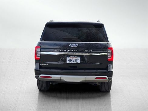 Used 2023 Ford Expedition Limited image 5