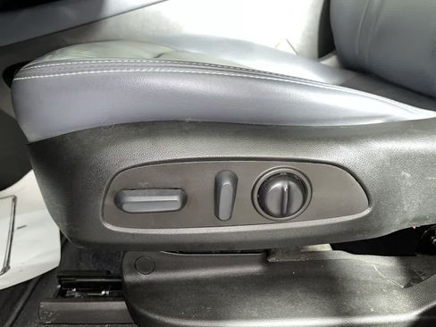 Used 2023 Buick Enclave Essence w/ Experience Buick Package FWD image 14
