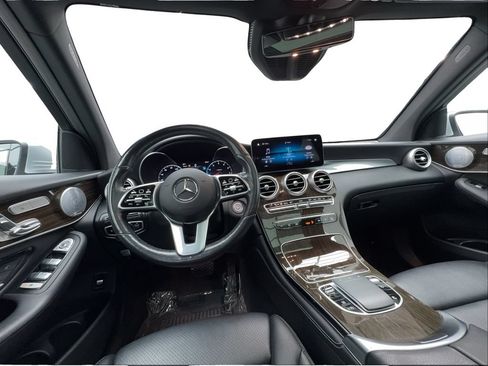 Used 2020 Mercedes-Benz GLC 300 4MATIC image 34