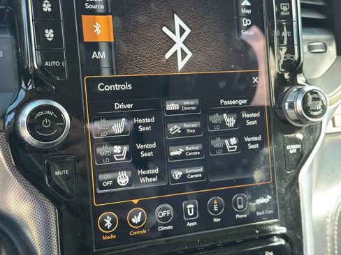 Used 2019 RAM 1500 Limited image 40