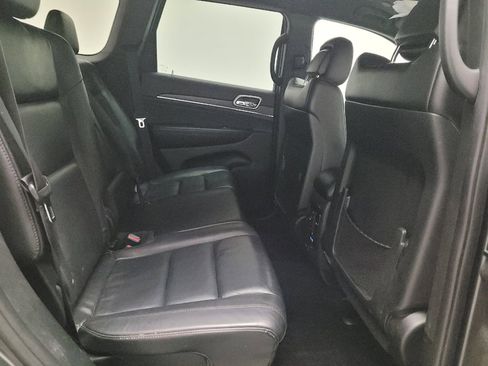 Used 2018 Jeep Grand Cherokee Limited AWD/4WD image 19
