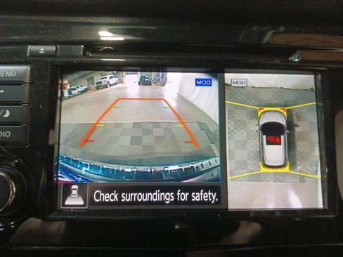 Used 2022 Nissan Rogue Sport SV w/ Technology Package image 22