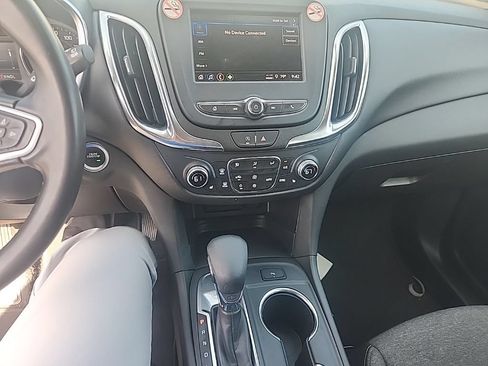 Used 2024 Chevrolet Equinox LT FWD image 24