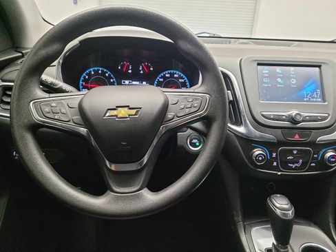 Used 2018 Chevrolet Equinox LT FWD image 22