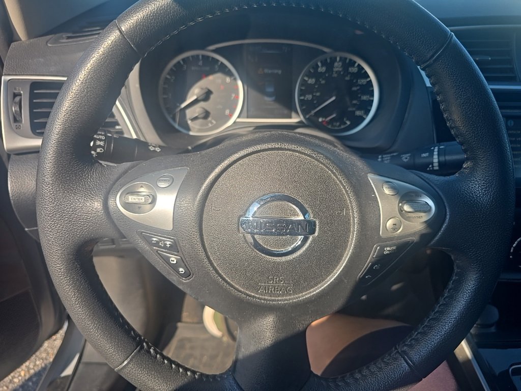 Used 2016 Nissan Sentra SL w/ Technology Package FWD image 14