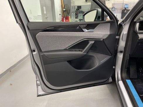 New 2026 Volkswagen Tiguan S image 25