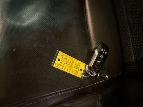 Used 2017 Ford Explorer Platinum image 28