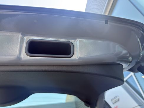 Used 2024 Nissan Kicks SV FWD image 21