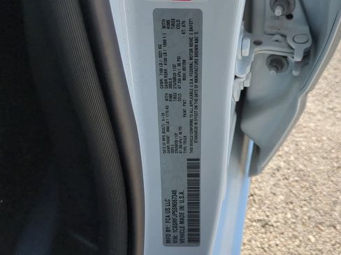 Used 2025 RAM 1500 Laramie image 37