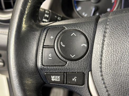 Used 2018 Toyota RAV4 XLE FWD image 26