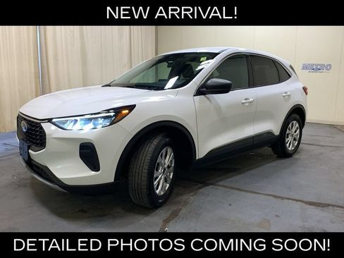 Used 2023 Ford Escape Active AWD/4WD image 40