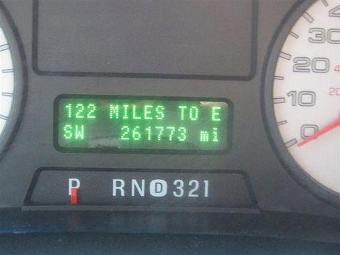 Used 2005 Ford F250 Lariat image 17